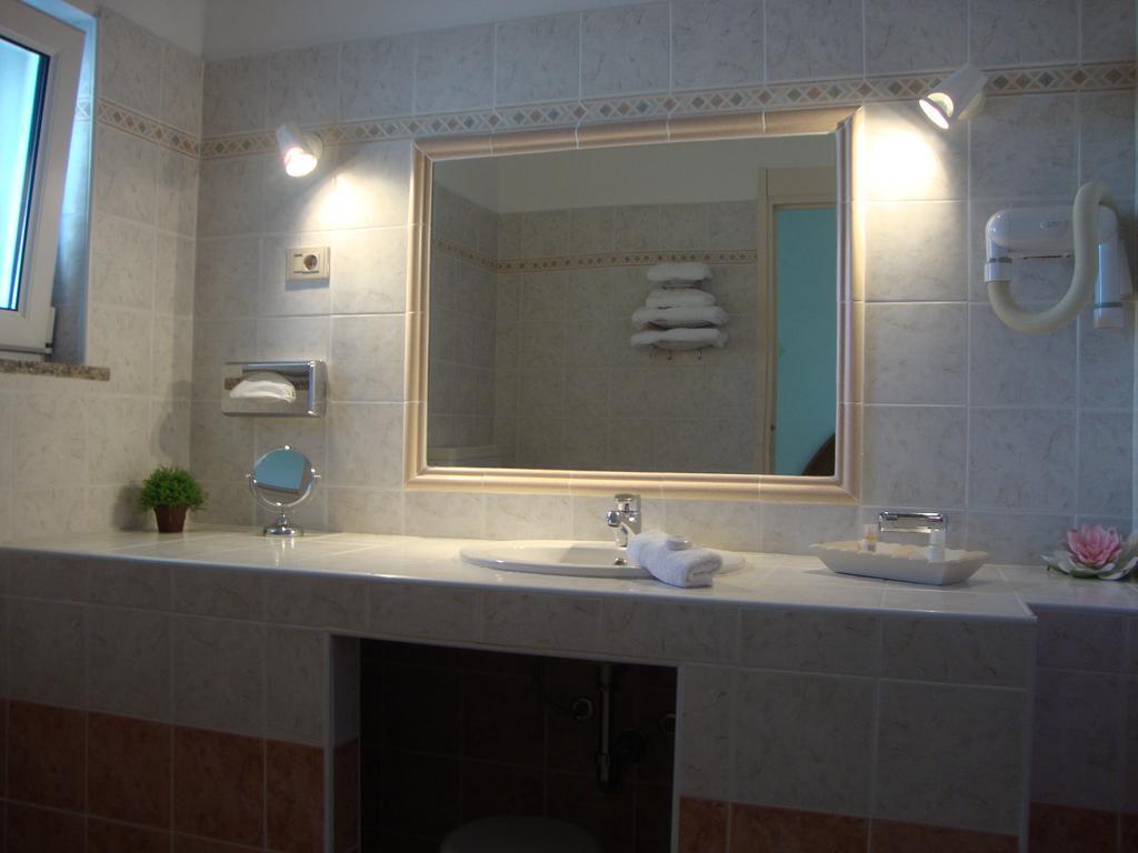 Camping Residence Chalet La Pomposa Terrazzoni Bonifacio  Kamer foto