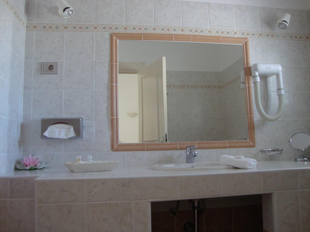 Camping Residence Chalet La Pomposa Terrazzoni Bonifacio  Kamer foto