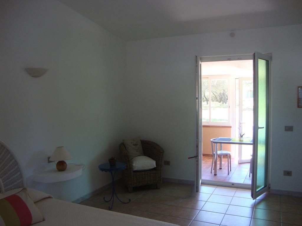 Camping Residence Chalet La Pomposa Terrazzoni Bonifacio  Kamer foto